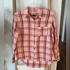 Universal threads waffle pink and red thin flannel size small